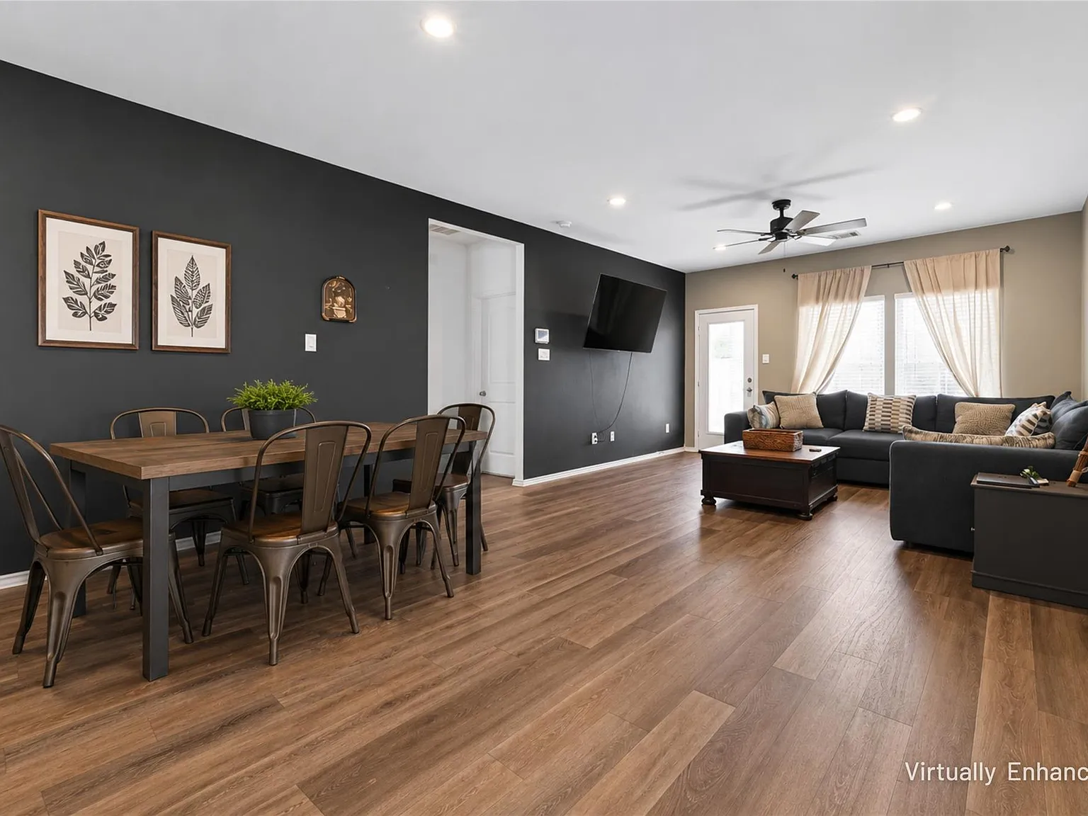 4 bed, 2.5 bath, 2170 sqft, $2,350 — Photo 4