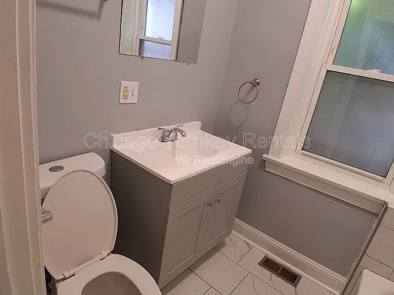 7125 S Ellis Ave #1 — Photo 11