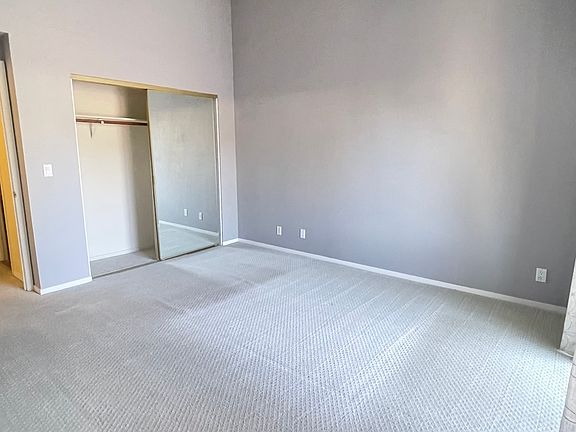 Main bedroom. 2 closets