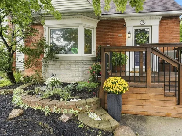 74 E 12th St, Hamilton, ON L9A 3X4