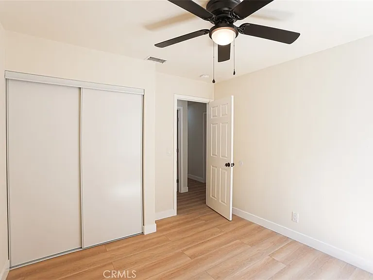 2452 E Brenda St — Photo 27