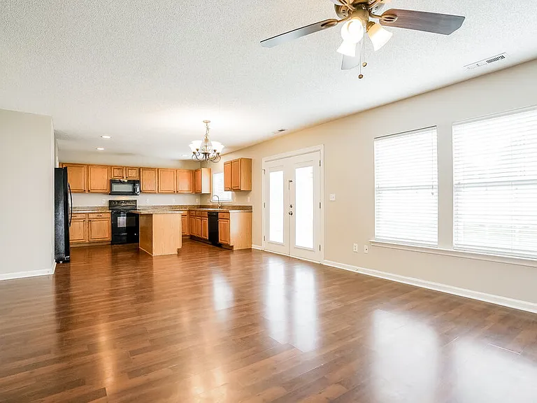 3112 Olustee Dr — Photo 6