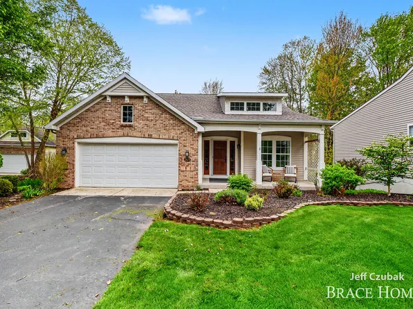 3573 Mill Point Dr SE, Kentwood, MI 49512