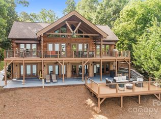 10108 Saw Mill Rd, Charlotte, NC 28278