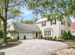 223 Southview Dr, Delran, NJ 08075