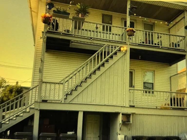 7 Morton St #2 — Photo 1
