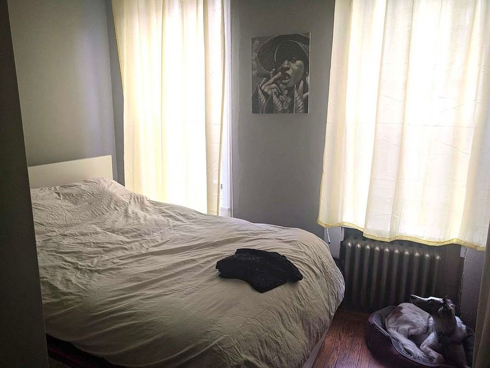 1st image of 57 W 105th St #3