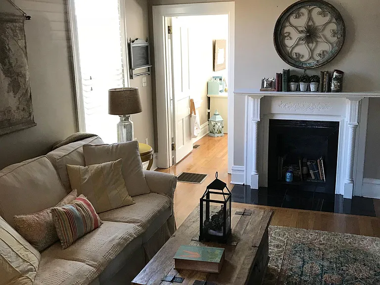 335 Thorn St #1 — Photo 5