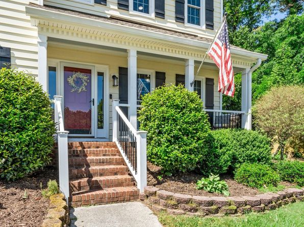 104 Ludstone Ct, Cary, NC 27513