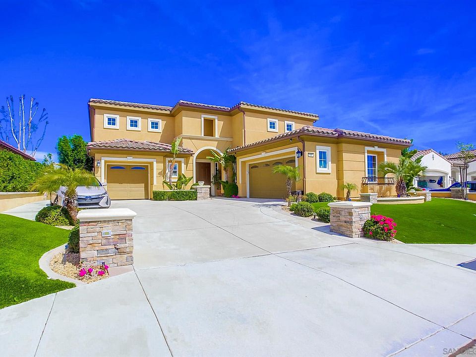 1st image of 1090 Village Dr