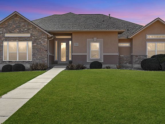 2nd image of 2263 Stratford Grace
