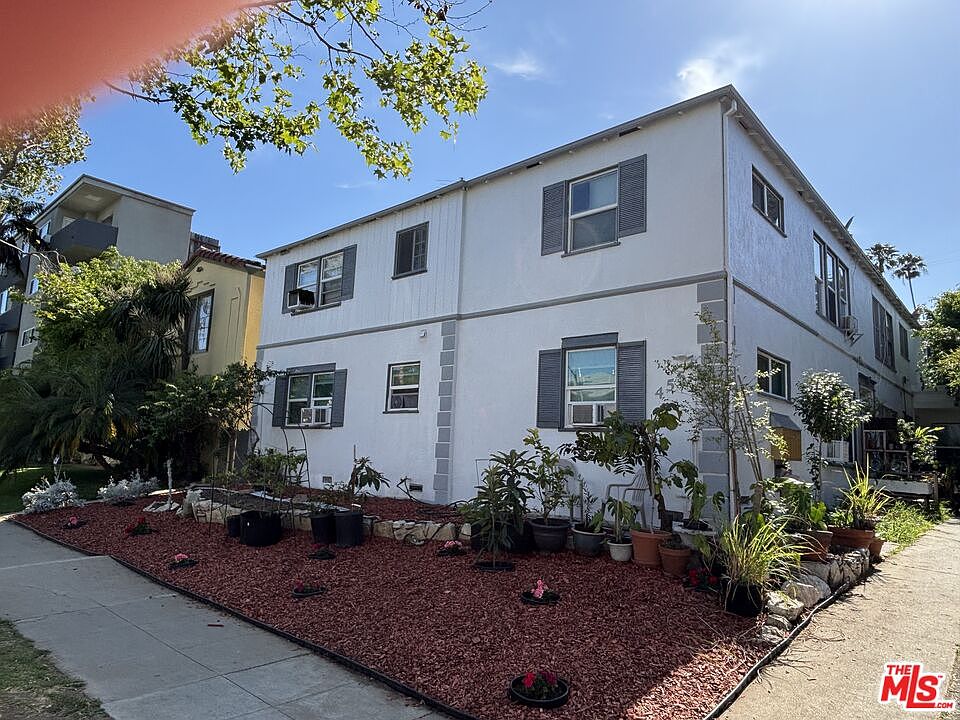 1st image of 455 S Oakhurst Dr