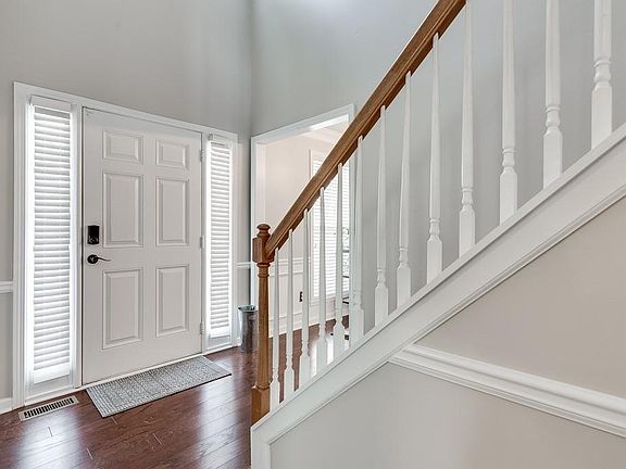 4th image of 1452 Fountain Lakes Dr