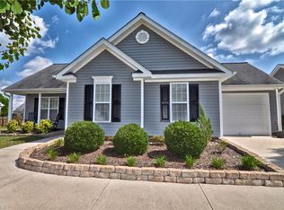 324 Walden Ridge Ct, Winston Salem, NC 27127