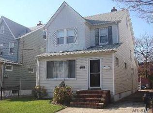 11514 209th St, Cambria Heights, NY 11411