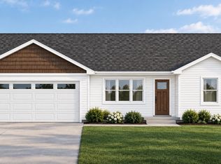1904 Southland Ln, New London, WI 54961