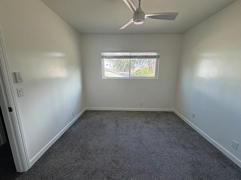 1233 Titan Ct — Photo 3