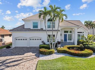 911 Moon Ct, Marco Island, FL 34145