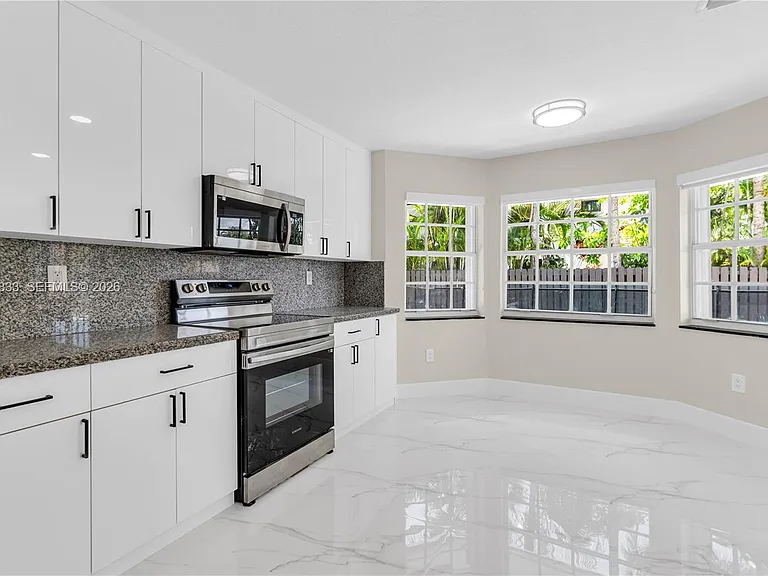 15834 SW 101st St — Photo 9