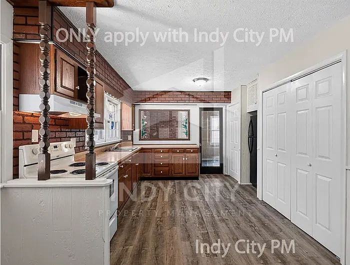 3 bed, 2.0 bath, 1230 sqft, $1,500 — Photo 4