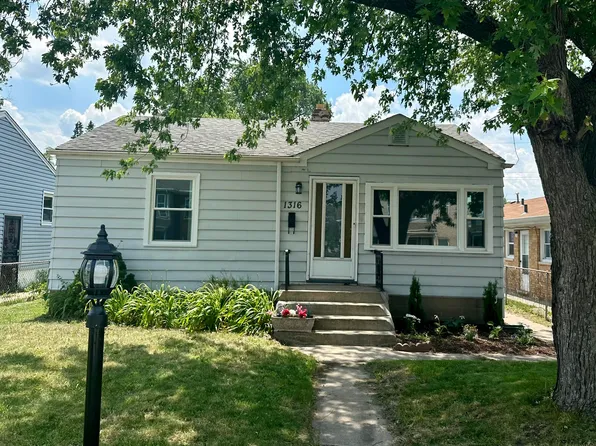 1316 175th St, Hammond, IN 46324