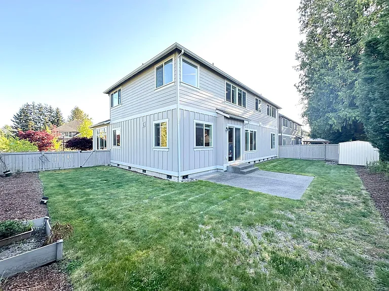5622 NE 2nd Ct — Photo 25