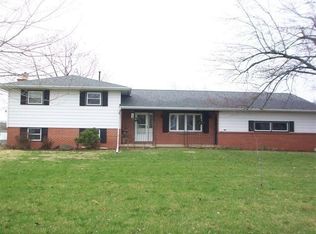 820 Coal Bank Rd, Metamora, IL 61548