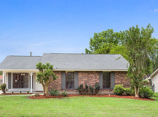 11242 Bainbridge Ave, Baton Rouge, LA 70817