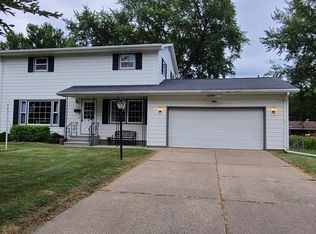 733 Charles Dr, Sparta, WI 54656