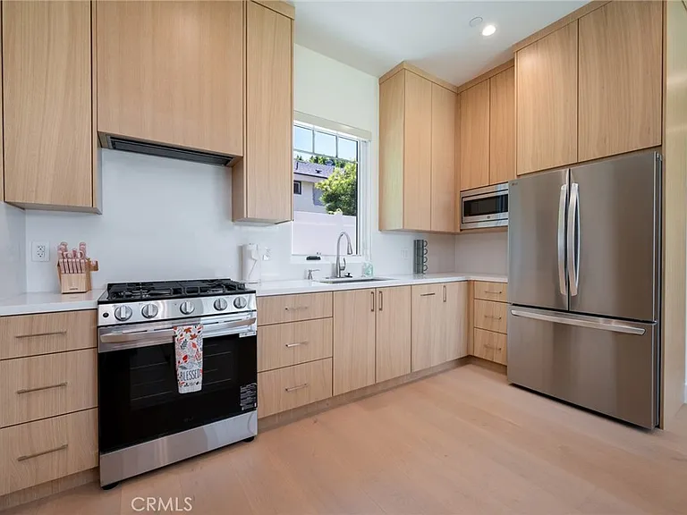 4906 Gaviota Ave — Photo 41