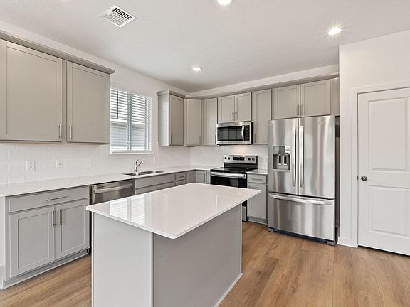 5th image of 1362 Richards Ranch Rd