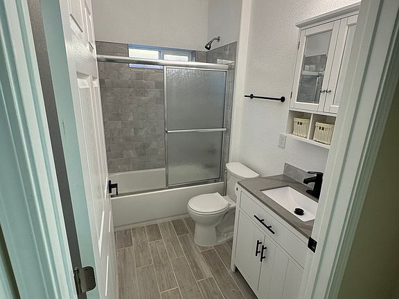 4th image of 7733 Cologne Ln
