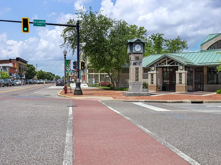 Station on Main — Photo 13
