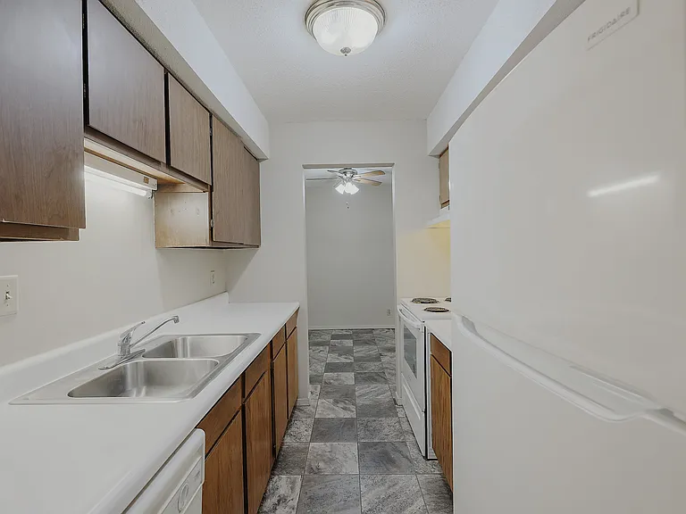 2901 N 56th St — Photo 34