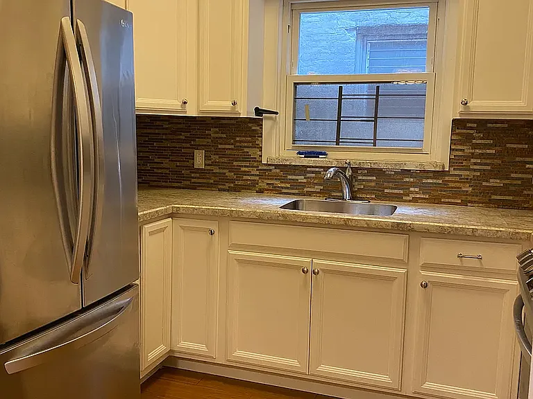 615 Rutland Rd #1 — Photo 2
