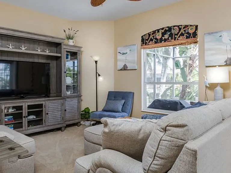 2317 SW 43rd Ln — Photo 29