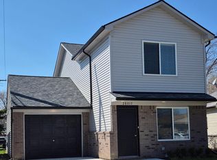 28017 Ginley St, Roseville, MI