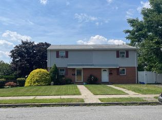 646 S 14th St, Catasauqua, PA 18032