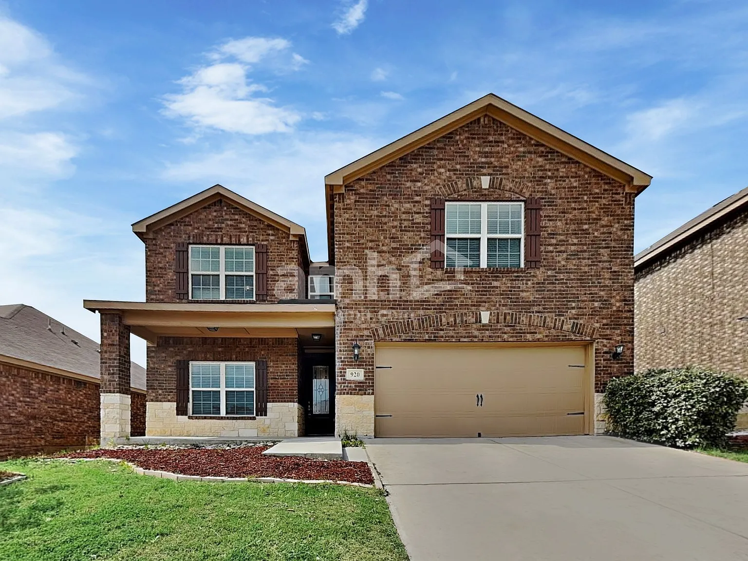 5 bed, 2.5 bath, 2996 sqft, $2,595 — Photo 1