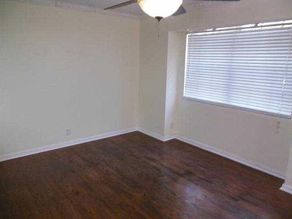 2nd image of 9439 NW 42nd St