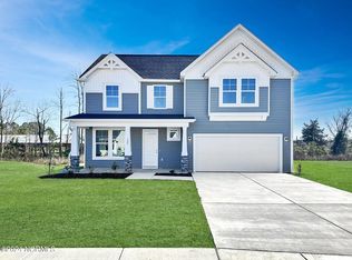 110 Flora Field Dr, Jacksonville, NC 28546