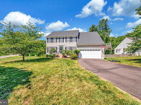 3rd image of 10100 Cotter Ct