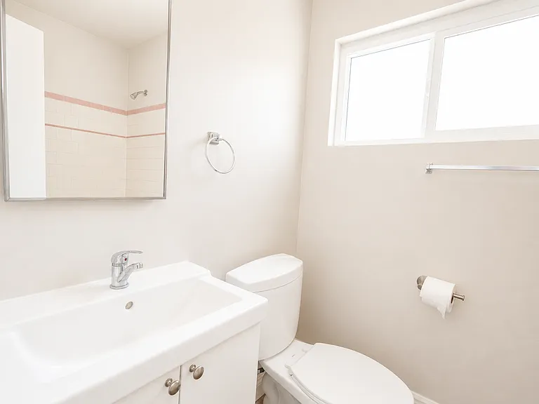 766 S Dudley St #26 — Photo 8