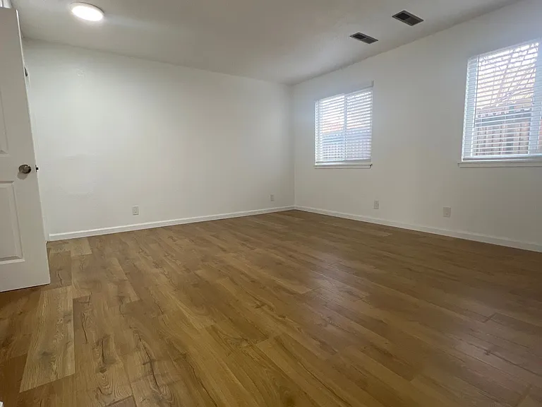 The Loft Apartments — Photo 58