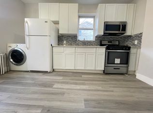 141 Carteret Ave #2E, Jersey City, NJ 07305