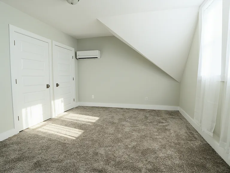 224 Langley Ave — Photo 14