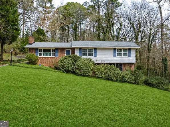 3015 Clairmont Ave, Macon, GA 31204