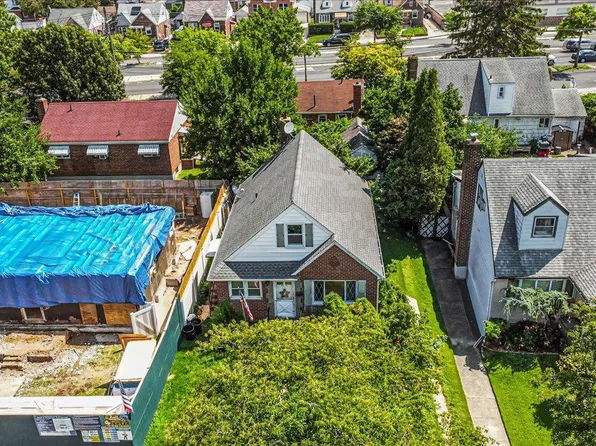 8341 253rd Street, Bellerose, NY 11426