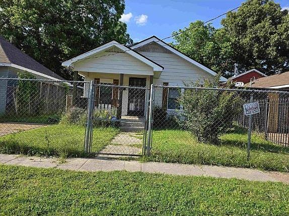 1st image of 2424 Norman Ave