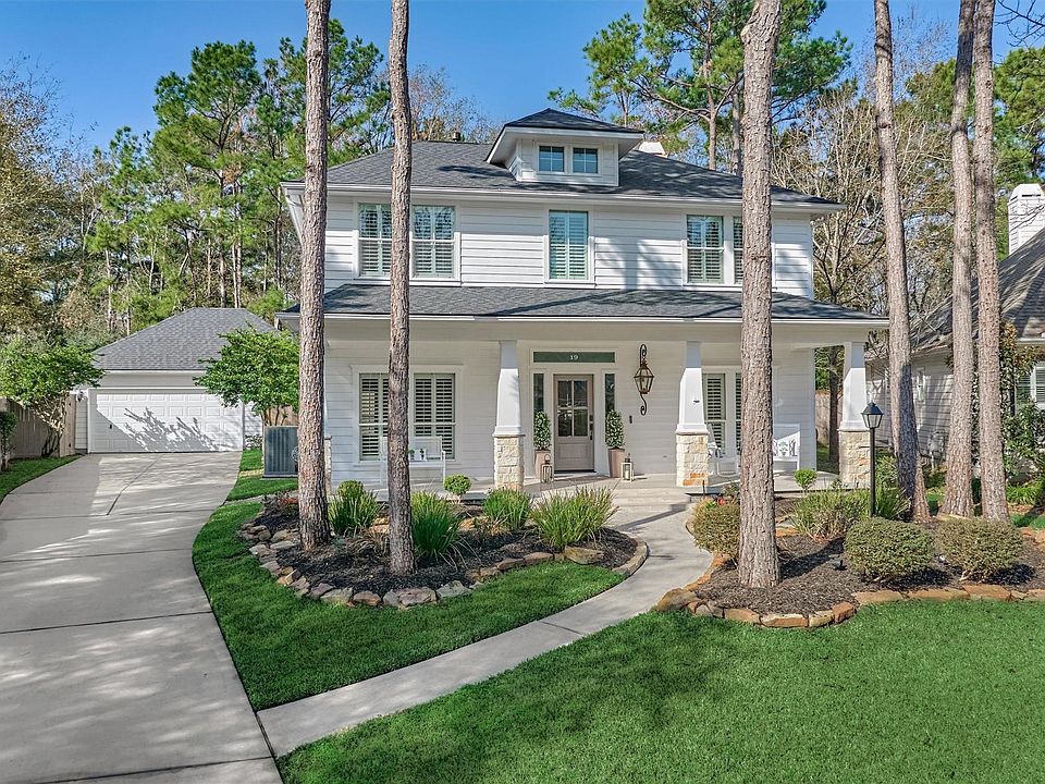 1st image of 19 Pipers Meadow St